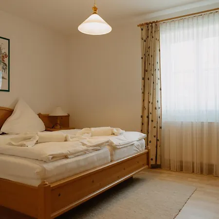 アパート Gaestehaus Edhof *